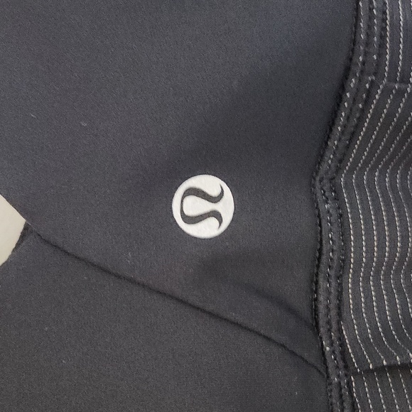 Lululemon Shirt Size 4 Run Ta Ta Topper Tank Top Black Drawstring Waist EUC - Picture 6 of 7